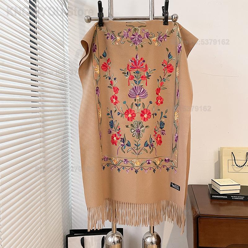 شال نسائي بنمط عرقي مطرز بالزه - مراجعة Go Ethnic Fashion وسعره