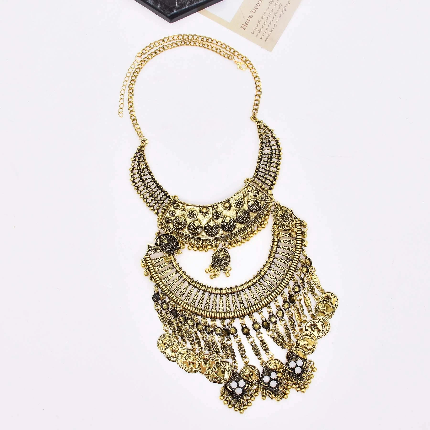 الرجعية الذهبي الغجر العملات ا - مراجعة Ethnic Fashion Pakistan وسعره